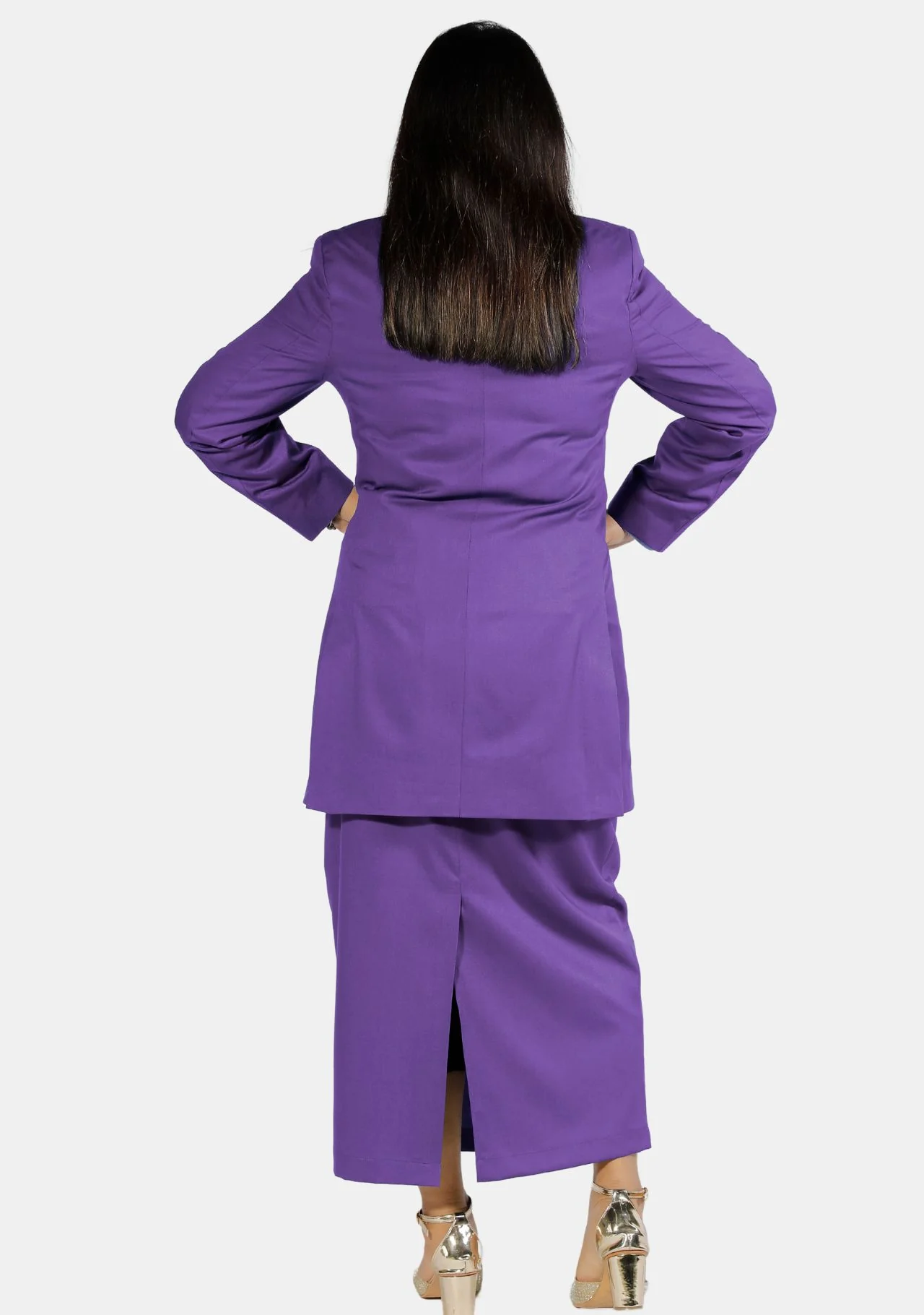 Female Roman Purple Clergy Suit - Image 4